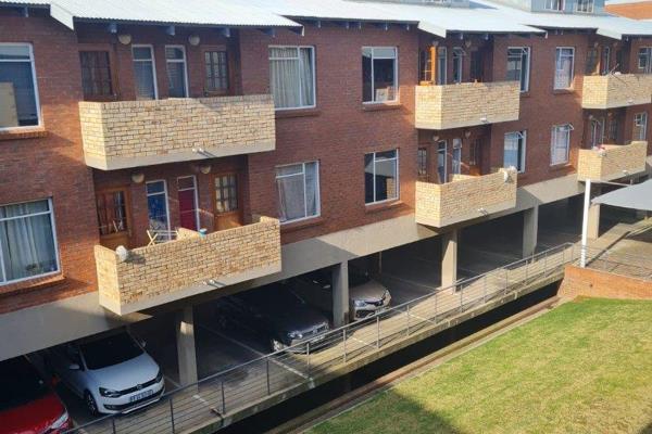 Modern loft apartment available for sale , this is ideal for a young professional or ...