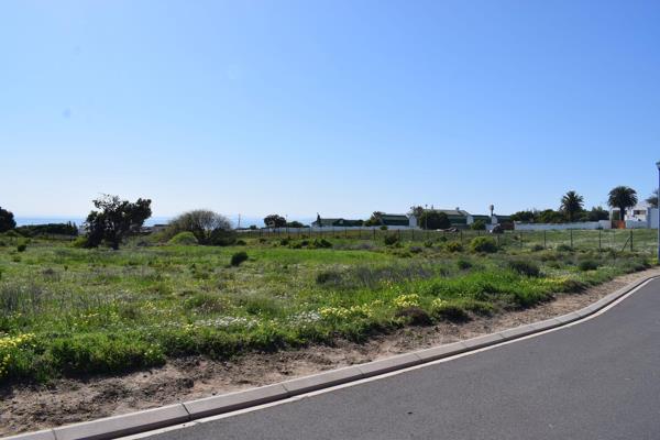 *Agent base in St Helena bay*

Property Overview:

• Size Stand 291M2
• No building time ...