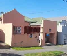 House for sale in Quigney