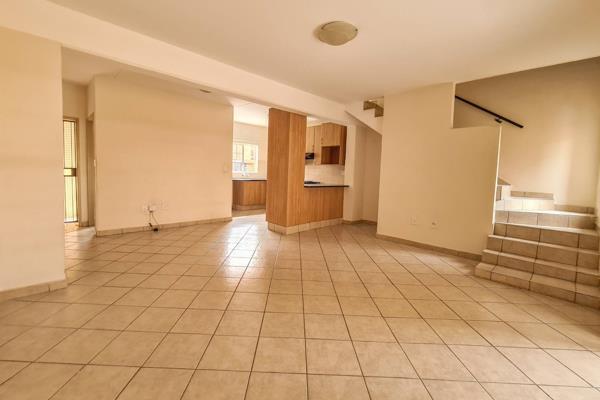 Loadshedding free area!

3 Bedrooms/ 2.5 Bathrooms/ 2 Garage - Duplex unit available in ...