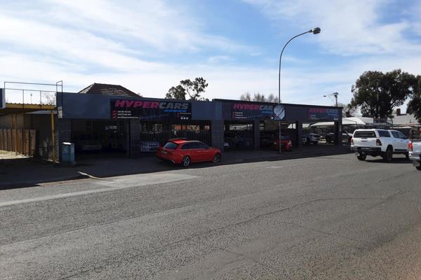 Retail space Property in Oranjesig, Bloemfontein ideal for a car showroom
Reception ...
