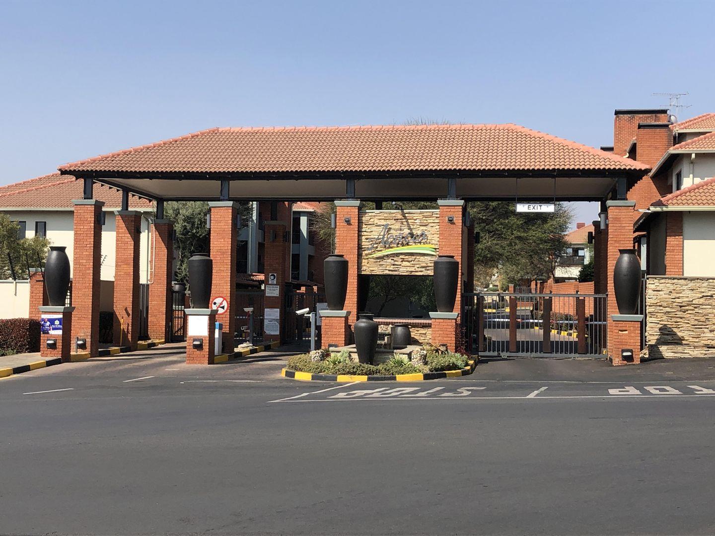 2 Bedroom Apartment / flat for sale in Acacia P24111735322