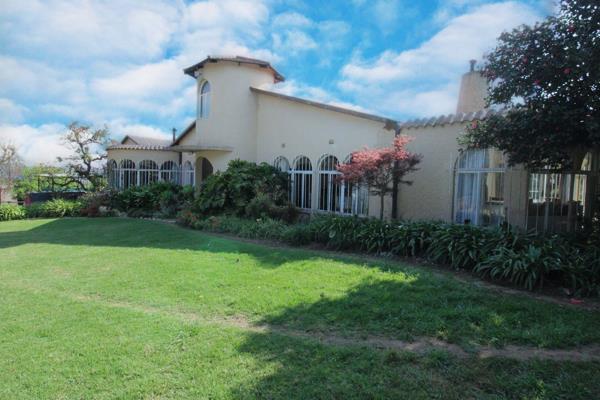 This 9 hectare farm is ideally situated just outside town on the N2. Through the electric gate, you are welcomed by a breath-taking ...