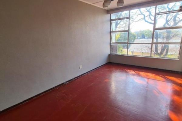 Spacious Room in Berea, Johannesburg

Building Name: Charlise Court
Address: 57 Hillbrow ...