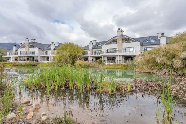 This spacious three bedroom three bathroom, furnished, open-plan apartment with stunning views over the lake and mountains, is located ...