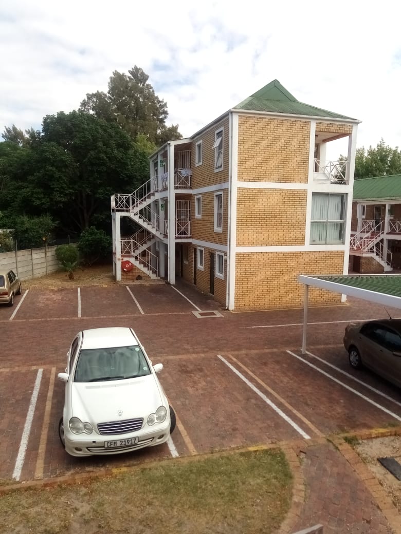 Apartments / flats for sale in Stellenbosch Stellenbosch Property