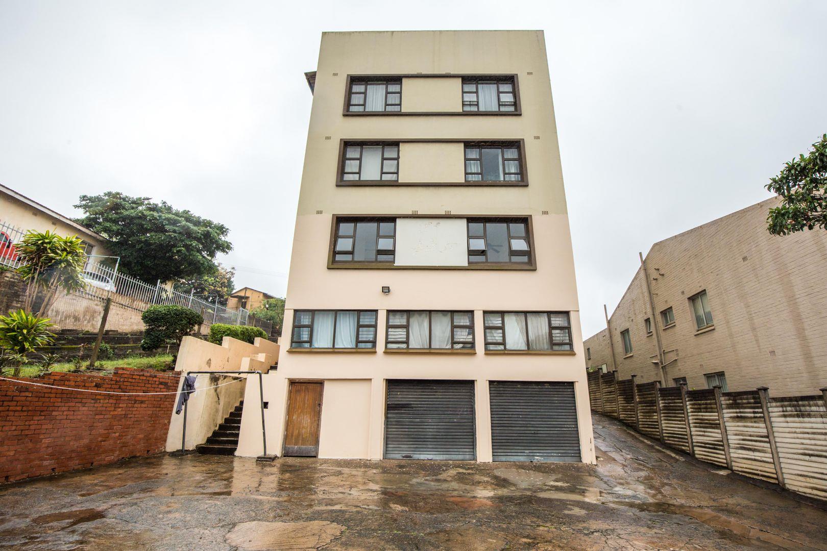 20 Bedroom Apartment / flat for sale in Umbilo P24114211162