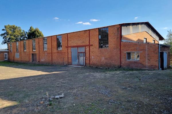 Warehouse to let in  Hamilton, Bloemfontein
Reception 
6 x Offices 
Boardroom 
Storeroom ...