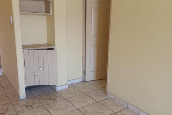 Bedroom Apartment flat to rent in Pretoria Central 321 Du