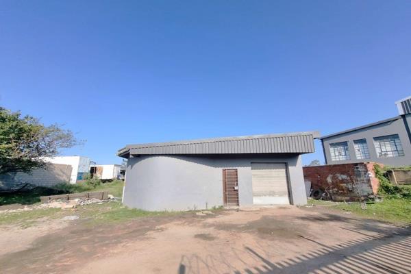 Factory / warehouse space available in the Industrial area of Stanger / KwaDukuza, KZN. Spacious floor size with 3 phase electricity. ...