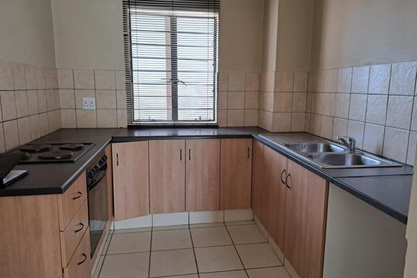 This Ground floor apartment offers:
2 bedrooms with built-in-cupboards
1 full bathroom
Open plan kitchen and living area
Kitchen ...