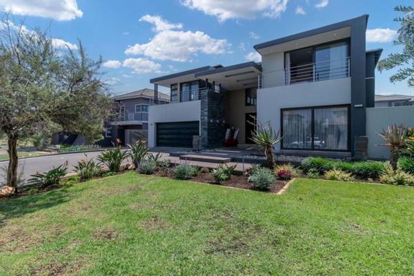 View by Appointment: Situated on 724 m2 of land, this unique north facing family home has everything to offer the discerning buyer. Be ...