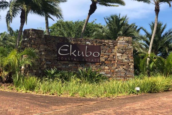 Situated in the beautiful Ekubo Coastal Estate you will find this large level Plot measuring 1590 m2 with lovely sea views.  The estate ...