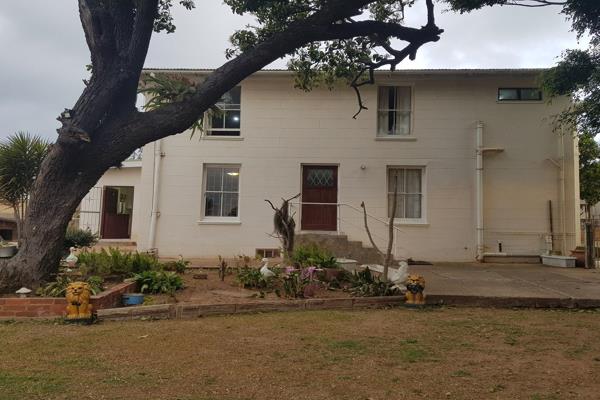 Situated in a good residential area of Umkomaas, surrounded by all amenities, such as ...