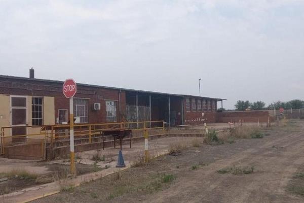 Great industrial property for sale in and very reasonable condition. The price has been slashed drastically in order for the property ...