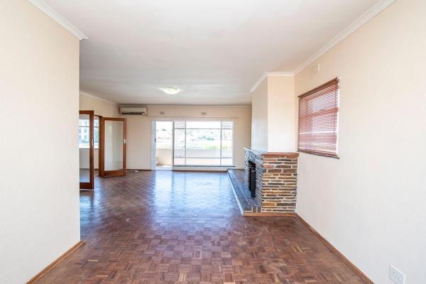 Welcome to your future home in the heart of Blomtuin! This spacious three-bedroom apartment offers the perfect blend of comfort and ...