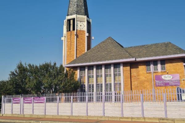 Beautiful church for sale!

This church is a well established landmark of Germiston ...