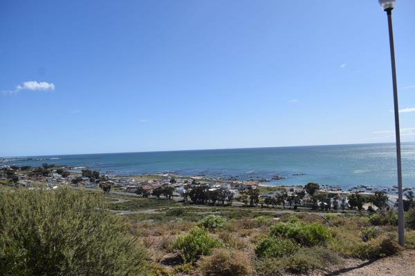 *Agent base in St Helena bay*
Property Overview:

• Size Stand 470M2
• No building time ...