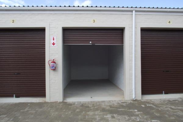 18 Square storage to rent. Access gate and electric fence. Easy access. Available Immediately.

For more information please Brunhilde