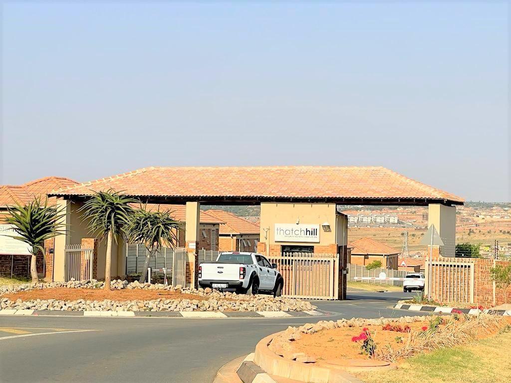 Thatch Hill Estate Property Property and houses for sale in Thatch