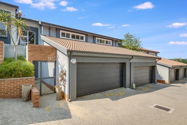 Ultra secure, modern townhouse.211sqm.

This luxurious, lock up and go, townhouse features an open plan living area, stylish kitchen ...