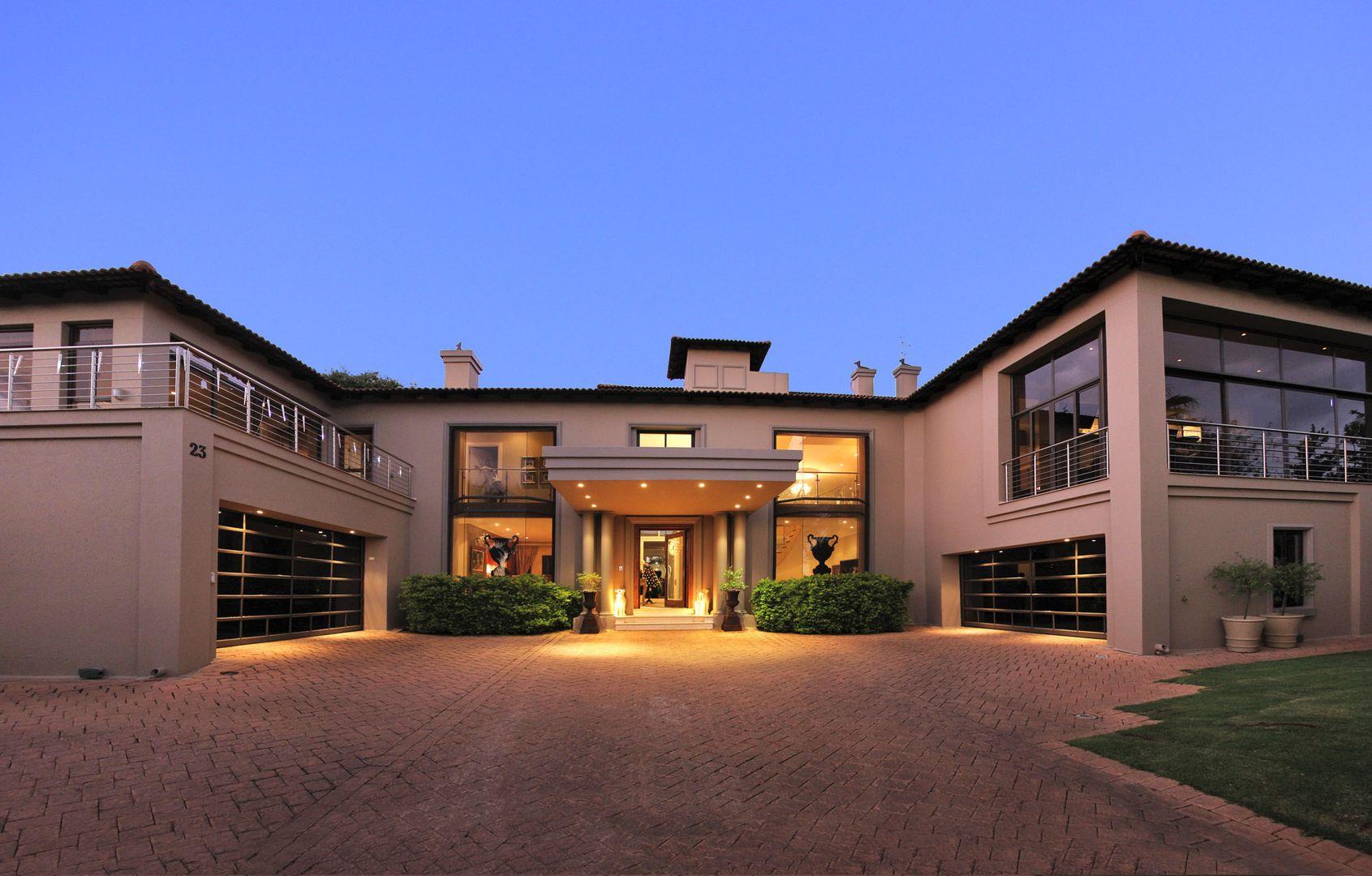 7 Bedroom House to rent in Woodhill Golf Estate P24111856062