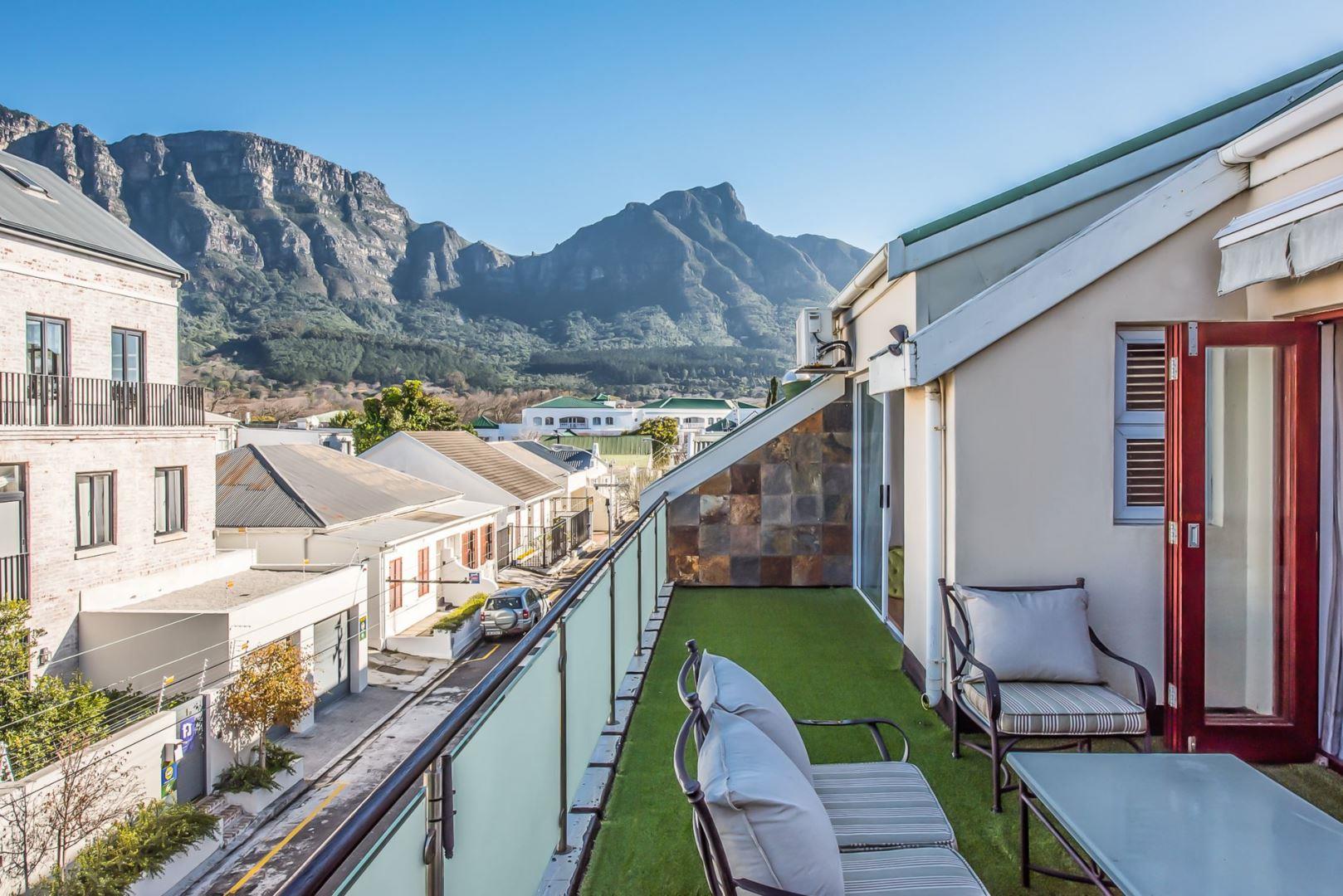 Claremont Upper Property Property and houses for sale in Claremont