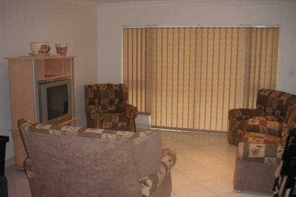 Spacious apartment to rent. Close to the beach and all amenities.

The apartment offers:

*Two bedrooms,
*One bathroom,
*Open-plan ...