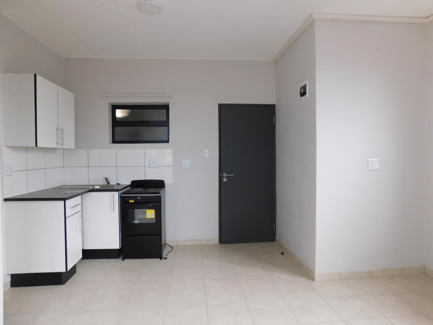 2 Bedroom Apartment / flat to rent in Johannesburg Central - 275 Main ...