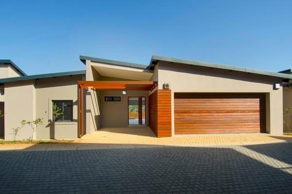 Beautiful modern house, built to exceptional high standards.  Open plan kitchen, dining ...