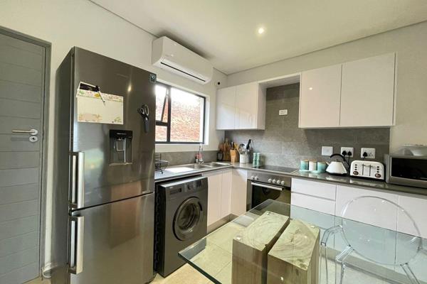 Situated in the popular Mountain View Estate this 2 bedroom, 2 bathroom apartment comes fully equipped with modern furniture and ...