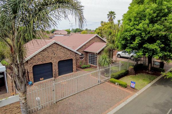 Face brick home nestled in a popular, gated suburb, with 24 hour guards. 

Enjoy family time in the lounge and dining area which is ...