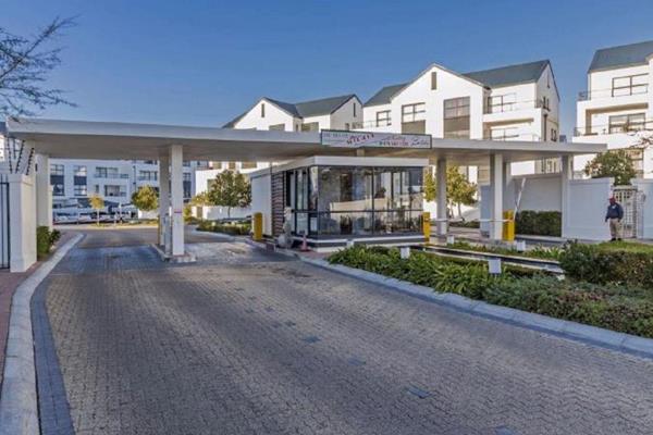 Flats to rent hot sale somerset west