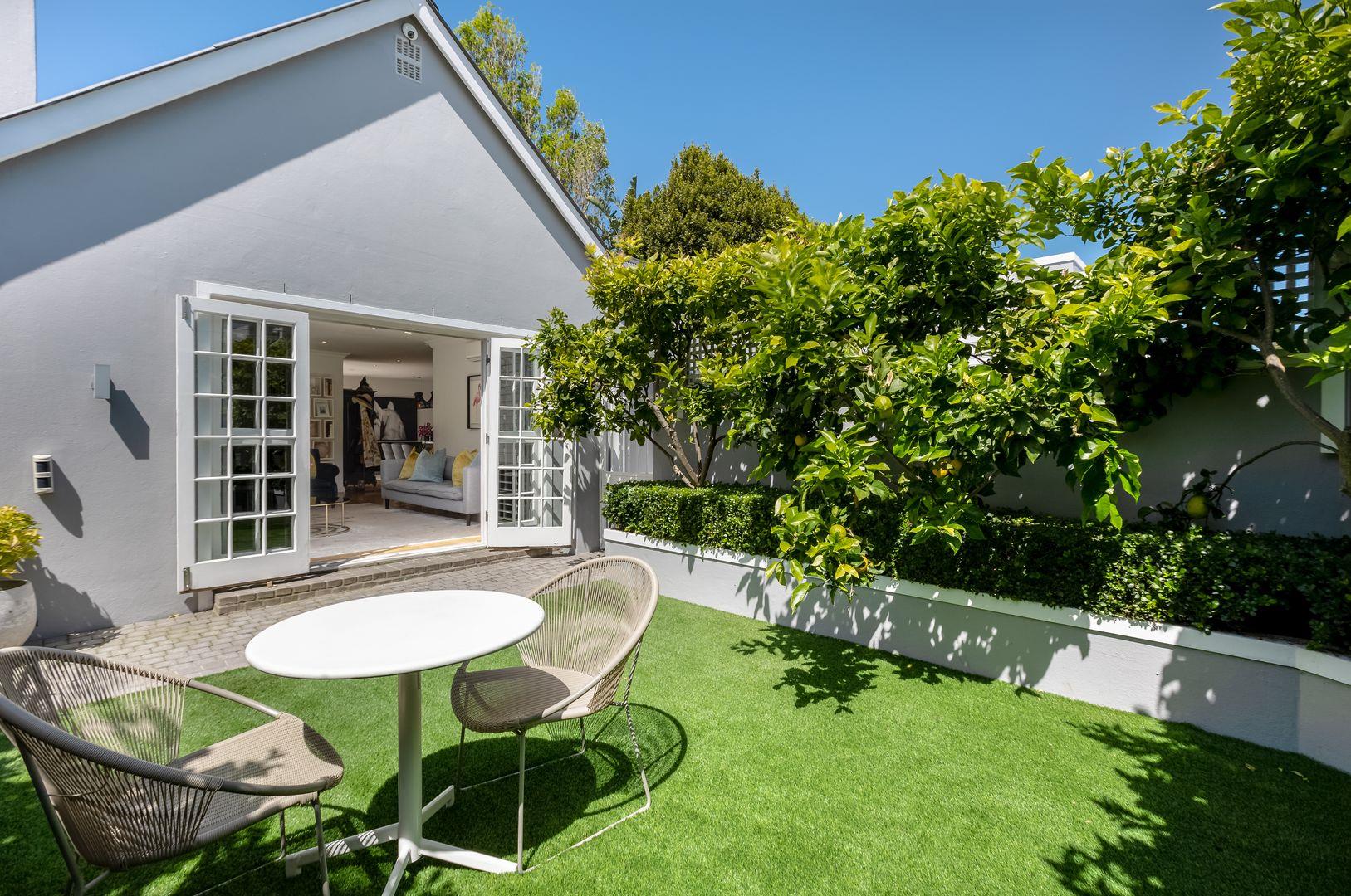 3 Bedroom House for sale in Claremont Upper 15a Selbourne Road P24