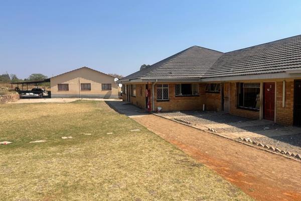 This small holding of 2.8 HA  is situated not far from Mnandi Spar. There are 3 Flats that is rented with a income of R15,000 per ...