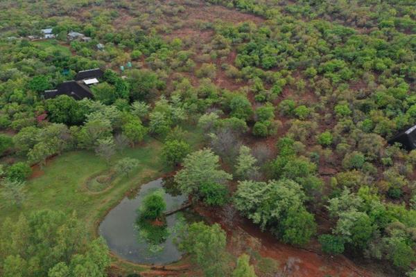 Beautiful 21 Ha for sale in the heart of the bushveld.

This self-sustainable property offers everything from a rock bed to a duck ...