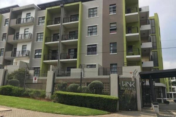 3 bedroom apartment for sale in rivonia.  PRICED RIGHT FOR YOU, Tenant in place for a seasoned property investor. Come view your next ...