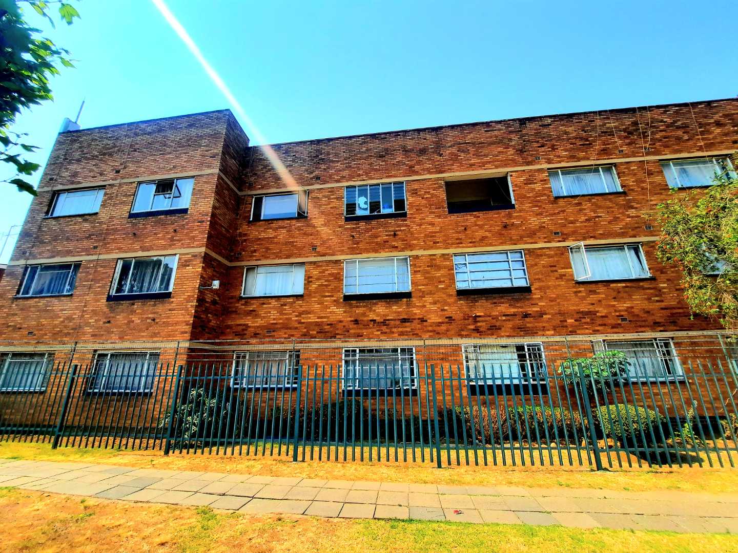 Apartments / flats to rent in Benoni Benoni Property