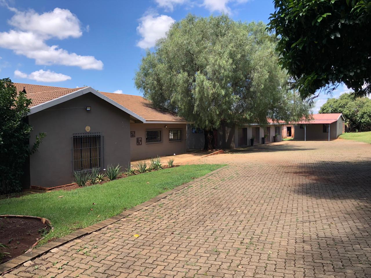 Farm for sale in Newcastle Rural P24112014321