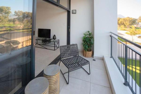 Enjoy spectacular views from this luxurious 1 bedroom apartment in the sought after Paardevlei Lifestyle Estate, Somerset West. The ...