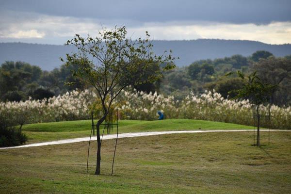 A modern lifestyle living on a golf course, 24 hour security estate.situated in the. The estate has wildlife. Tranquillity is the order ...