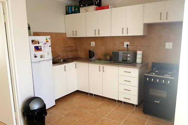 1 Bedroom flat available in Rouxpark
   
This  flat would suit a young professional person or an elderly couple.  Unfortunately no ...