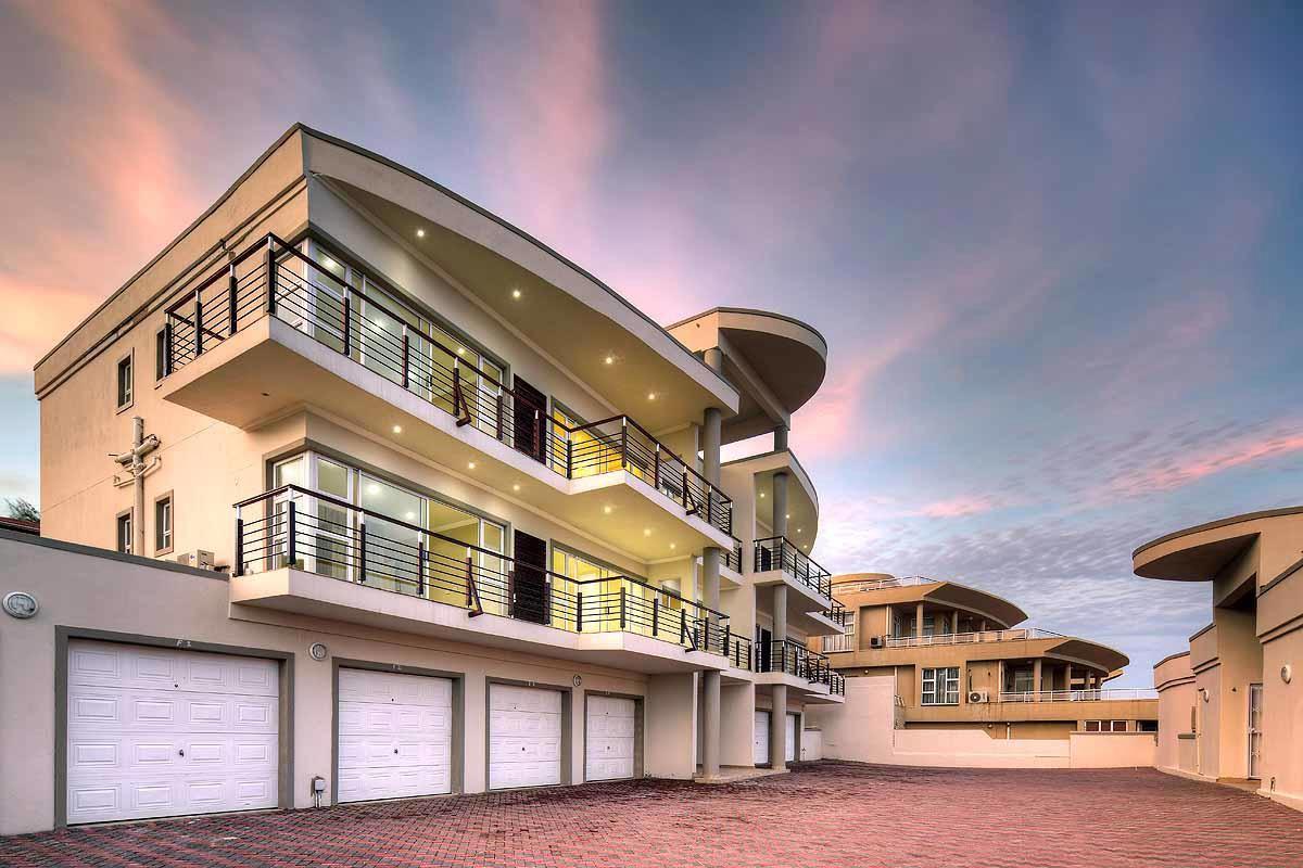 3 Bedroom Apartment / flat for sale in La Mercy 150 South Beach Road