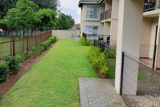 2 Bedroom Apartment / Flat to rent in Garsfontein