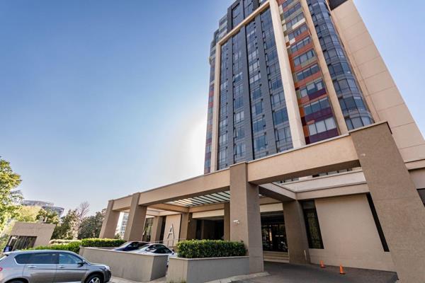 Exquisite modern executive apartment in a secure up-market complex.  Enjoy sweeping views across the Sandton skyline and beyond from ...