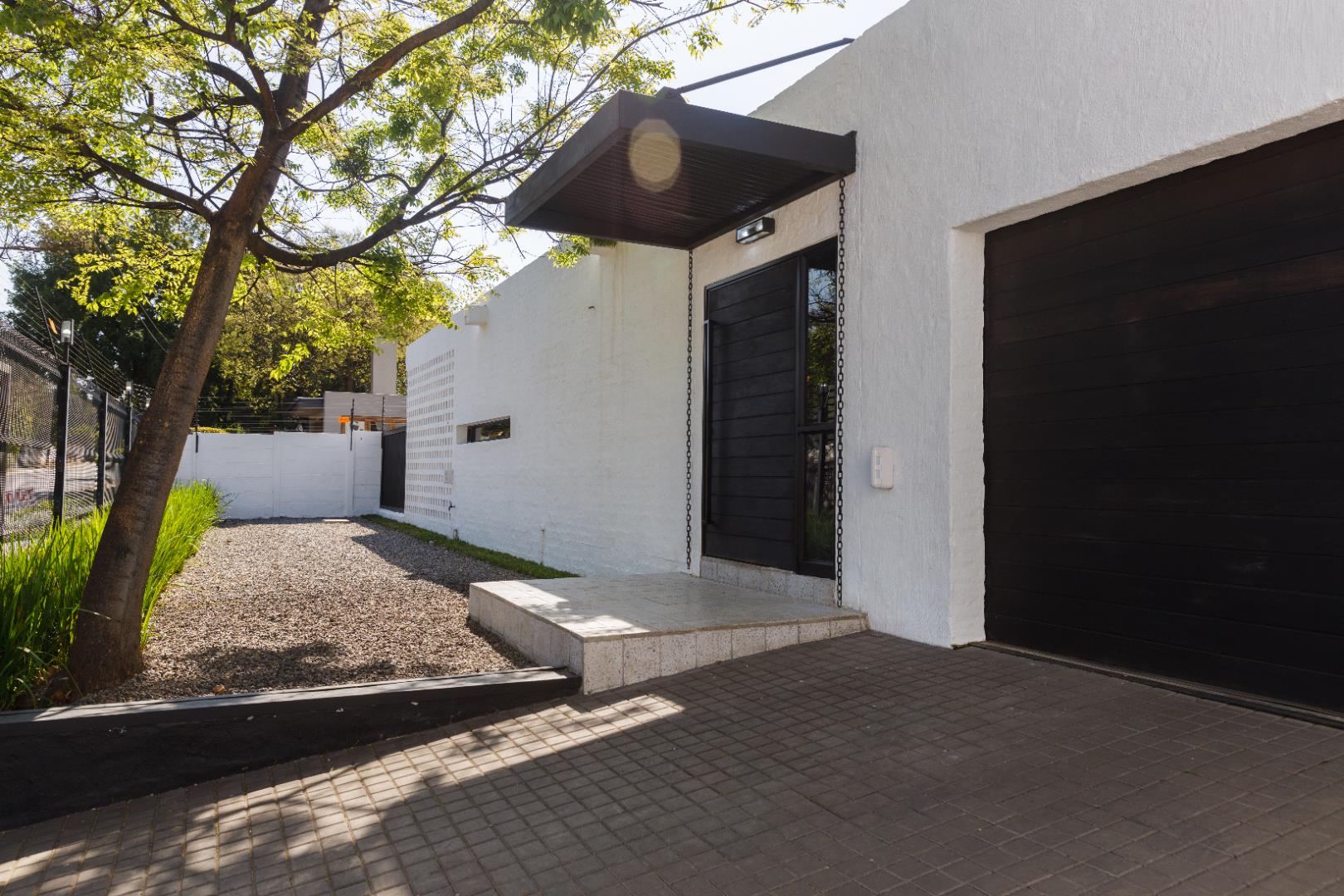 2 Bedroom House for sale in Hazelwood P24112044773