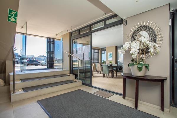 This stylishly decorated unit comes fully furnished, is within walking distance from the iconic Blouberg beach and can be managed for ...