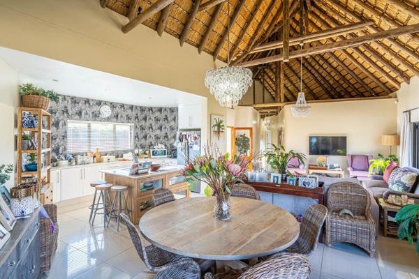 This simply marvellous decorator- designed home on the upmarket PheZulu Estate boasts luxury finishes along with superb views over the ...