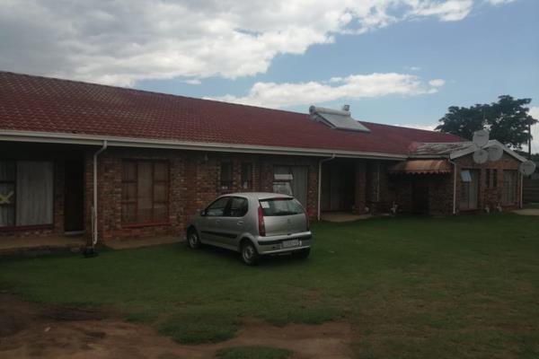 Property has so much potential perfectly situated for vut and north west universaty do not delay book viewing asap to avoid any d ...