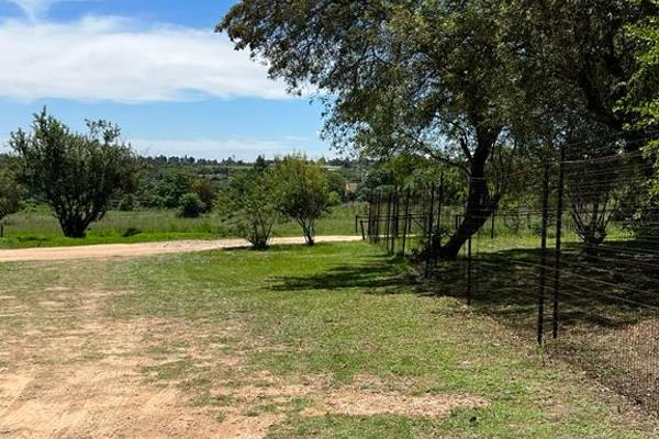 Farmstyle corrugated tiled roof with a classic farmhouse appeal for sale in the Glenferness area.  Abundant birdlife and established ...